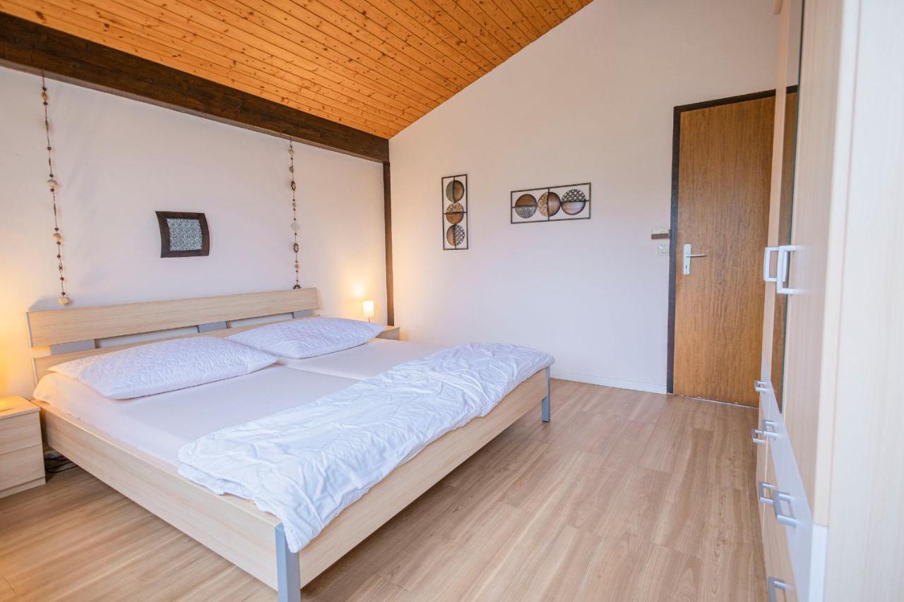Ferienwohnpark Immenstaad Am Bodensee Satteldachhaus Typ 9 Sd 57 Eksteriør billede